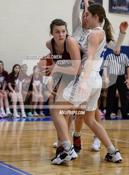 Thumbnail 3 in Davenport vs La Vernia (UIL 4A Region 3 Bi-District) photogallery.