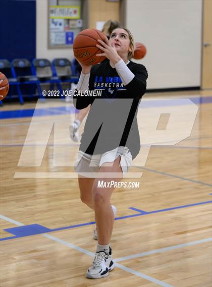 Thumbnail 1 in Davenport vs La Vernia (UIL 4A Region 3 Bi-District) photogallery.