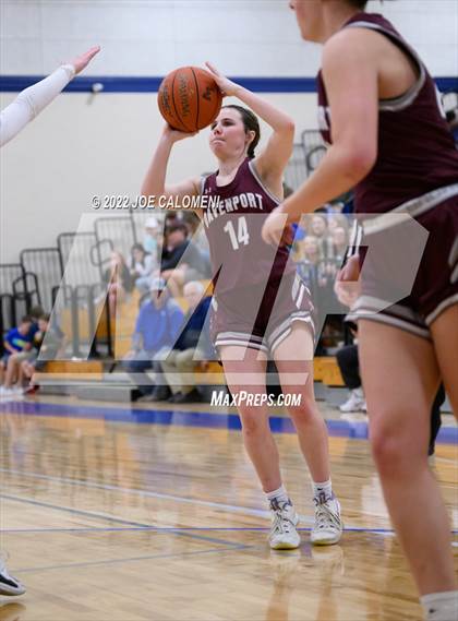 Thumbnail 1 in Davenport vs La Vernia (UIL 4A Region 3 Bi-District) photogallery.
