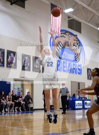 Thumbnail 2 in Davenport vs La Vernia (UIL 4A Region 3 Bi-District) photogallery.