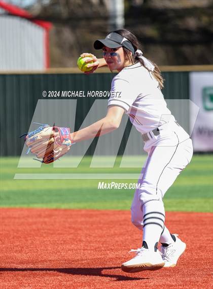Thumbnail 1 in Guyer @ Lovejoy (Allen Tournament) photogallery.