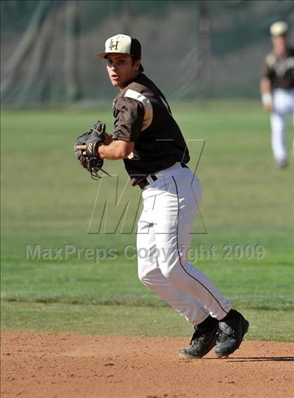 Thumbnail 1 in Laguna Hills @ University photogallery.