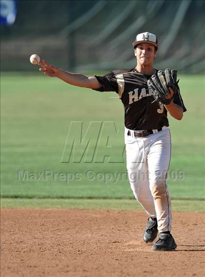 Thumbnail 1 in Laguna Hills @ University photogallery.