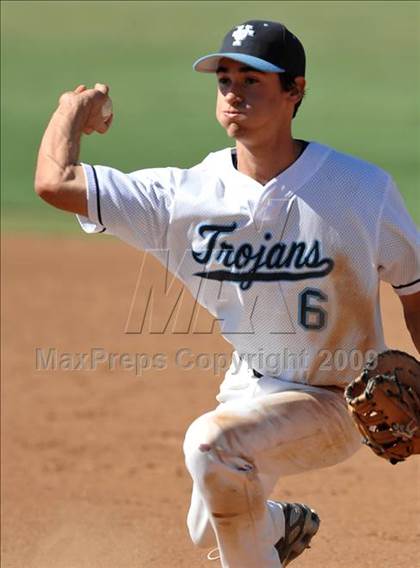 Thumbnail 1 in Laguna Hills @ University photogallery.