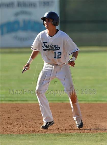 Thumbnail 1 in Laguna Hills @ University photogallery.