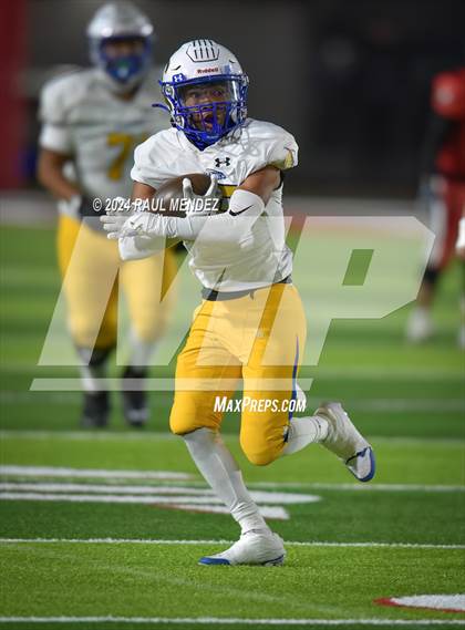 Thumbnail 2 in Artesia vs. Gahr ( CIF-SS Division 13 Round 2 ) photogallery.