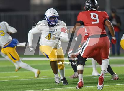Thumbnail 3 in Artesia vs. Gahr ( CIF-SS Division 13 Round 2 ) photogallery.
