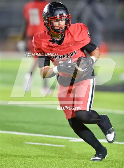 Thumbnail 2 in Artesia vs. Gahr ( CIF-SS Division 13 Round 2 ) photogallery.