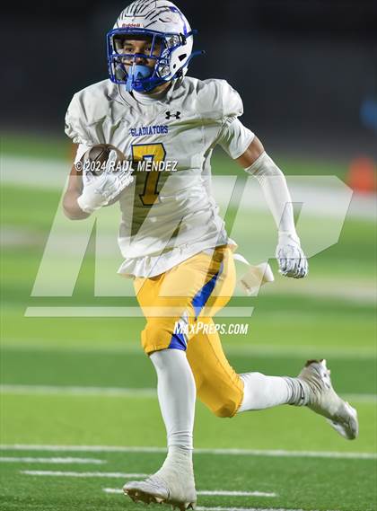 Thumbnail 3 in Artesia vs. Gahr ( CIF-SS Division 13 Round 2 ) photogallery.