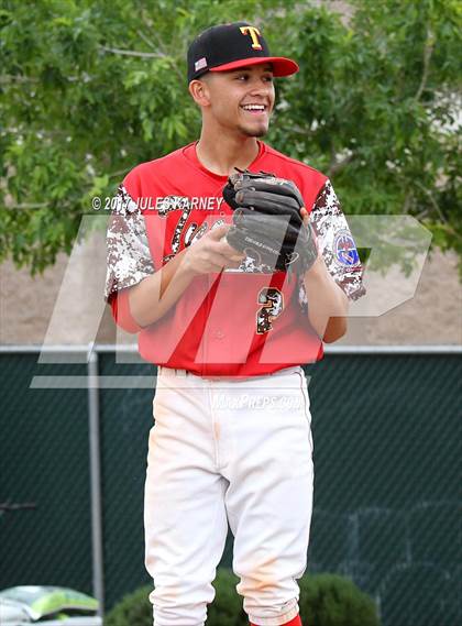 Thumbnail 3 in Bishop Gorman vs. Tucson High Magnet (Bishop Gorman Desert Classic) photogallery.