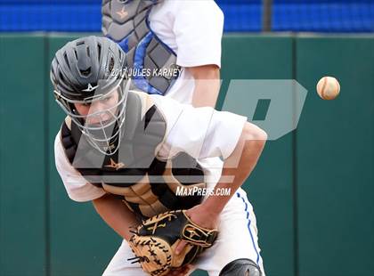 Thumbnail 1 in Bishop Gorman vs. Tucson High Magnet (Bishop Gorman Desert Classic) photogallery.