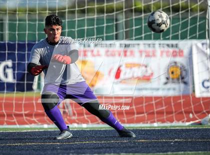 Thumbnail 1 in Cathedral vs. San Clemente (CIFSS D1 Final) photogallery.