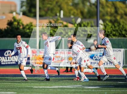 Thumbnail 3 in Cathedral vs. San Clemente (CIFSS D1 Final) photogallery.