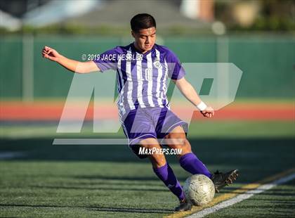 Thumbnail 2 in Cathedral vs. San Clemente (CIFSS D1 Final) photogallery.