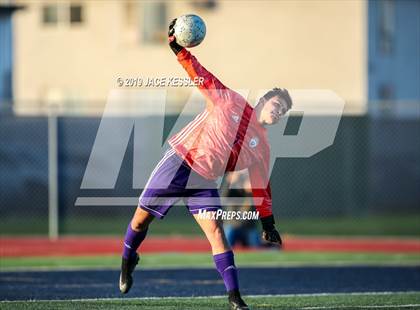 Thumbnail 1 in Cathedral vs. San Clemente (CIFSS D1 Final) photogallery.