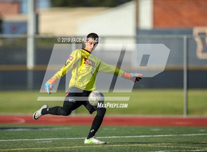Thumbnail 3 in Cathedral vs. San Clemente (CIFSS D1 Final) photogallery.