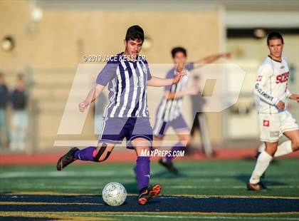 Thumbnail 2 in Cathedral vs. San Clemente (CIFSS D1 Final) photogallery.