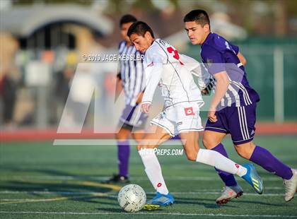 Thumbnail 3 in Cathedral vs. San Clemente (CIFSS D1 Final) photogallery.