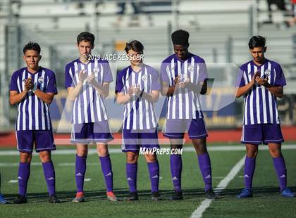 Thumbnail 2 in Cathedral vs. San Clemente (CIFSS D1 Final) photogallery.