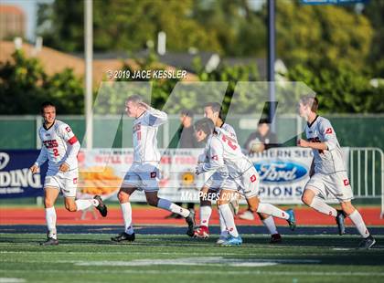 Thumbnail 2 in Cathedral vs. San Clemente (CIFSS D1 Final) photogallery.