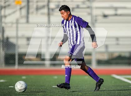 Thumbnail 1 in Cathedral vs. San Clemente (CIFSS D1 Final) photogallery.