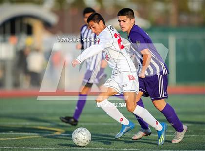 Thumbnail 2 in Cathedral vs. San Clemente (CIFSS D1 Final) photogallery.