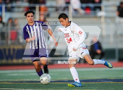 Thumbnail 3 in Cathedral vs. San Clemente (CIFSS D1 Final) photogallery.
