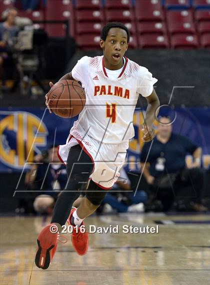 Thumbnail 3 in Harvard-Westlake vs. Palma (CIF State D4 Final) photogallery.