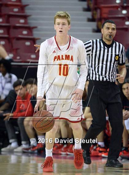 Thumbnail 1 in Harvard-Westlake vs. Palma (CIF State D4 Final) photogallery.