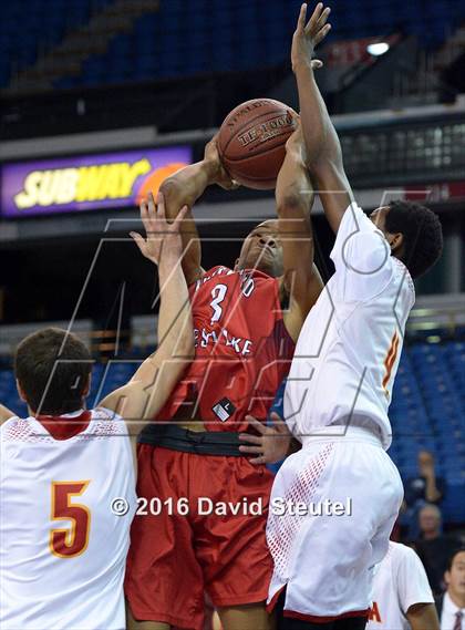 Thumbnail 3 in Harvard-Westlake vs. Palma (CIF State D4 Final) photogallery.