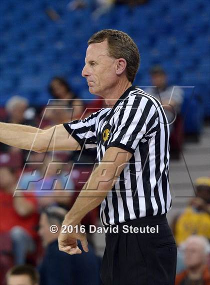 Thumbnail 2 in Harvard-Westlake vs. Palma (CIF State D4 Final) photogallery.