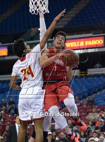 Thumbnail 2 in Harvard-Westlake vs. Palma (CIF State D4 Final) photogallery.