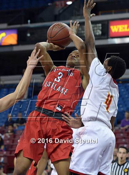 Thumbnail 1 in Harvard-Westlake vs. Palma (CIF State D4 Final) photogallery.