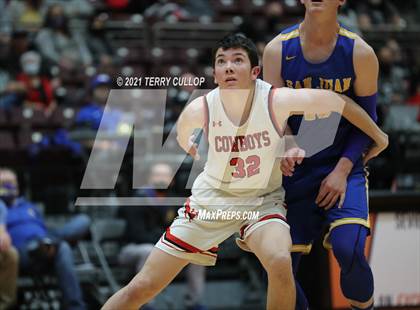 Thumbnail 2 in San Juan vs. Grantsville (UHSAA 3A Semifinal) photogallery.