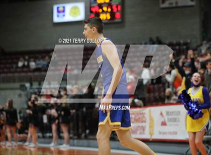 Thumbnail 3 in San Juan vs. Grantsville (UHSAA 3A Semifinal) photogallery.