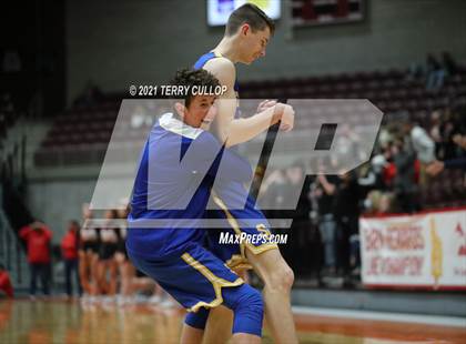 Thumbnail 1 in San Juan vs. Grantsville (UHSAA 3A Semifinal) photogallery.