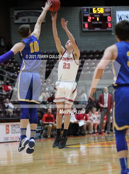 Thumbnail 1 in San Juan vs. Grantsville (UHSAA 3A Semifinal) photogallery.