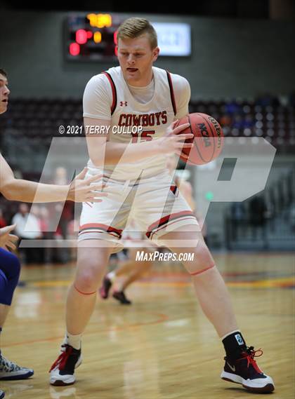 Thumbnail 3 in San Juan vs. Grantsville (UHSAA 3A Semifinal) photogallery.