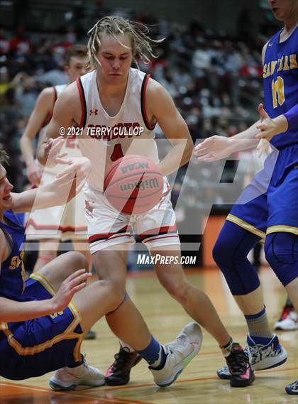 Thumbnail 1 in San Juan vs. Grantsville (UHSAA 3A Semifinal) photogallery.