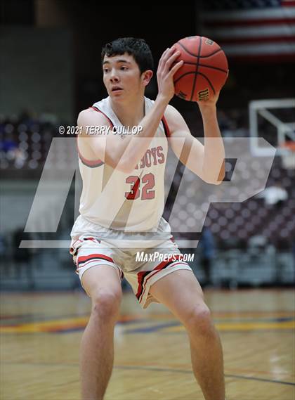 Thumbnail 1 in San Juan vs. Grantsville (UHSAA 3A Semifinal) photogallery.