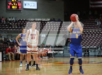 Thumbnail 3 in San Juan vs. Grantsville (UHSAA 3A Semifinal) photogallery.