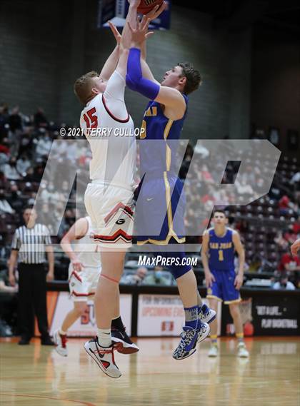 Thumbnail 2 in San Juan vs. Grantsville (UHSAA 3A Semifinal) photogallery.