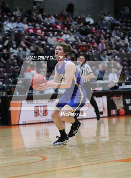 Thumbnail 2 in San Juan vs. Grantsville (UHSAA 3A Semifinal) photogallery.