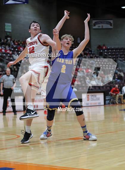 Thumbnail 3 in San Juan vs. Grantsville (UHSAA 3A Semifinal) photogallery.