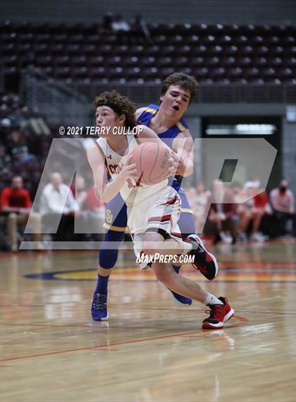 Thumbnail 1 in San Juan vs. Grantsville (UHSAA 3A Semifinal) photogallery.