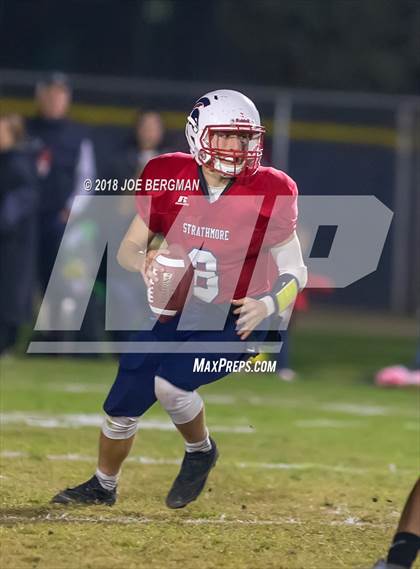 Thumbnail 2 in Strathmore vs. Sierra Pacific (CIF CS D6 Final) photogallery.