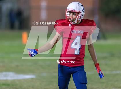 Thumbnail 3 in Strathmore vs. Sierra Pacific (CIF CS D6 Final) photogallery.