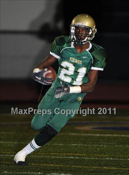 Thumbnail 2 in Blair vs. San Marino photogallery.