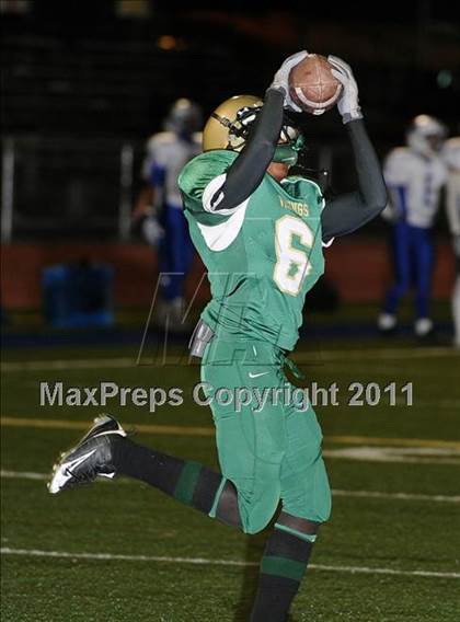 Thumbnail 2 in Blair vs. San Marino photogallery.