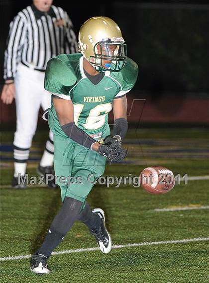 Thumbnail 3 in Blair vs. San Marino photogallery.